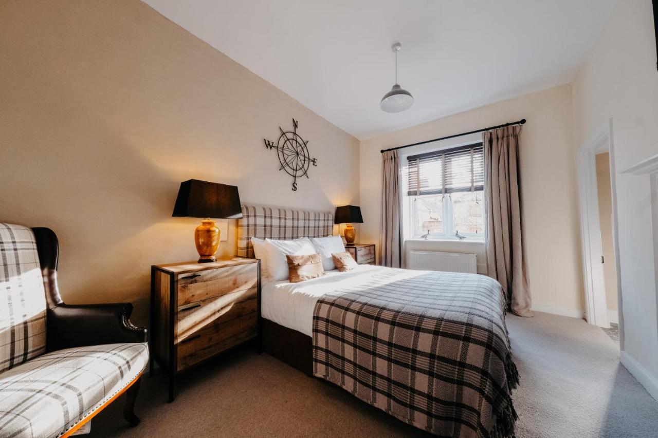 The Black Lion Hotel Little Walsingham Εξωτερικό φωτογραφία