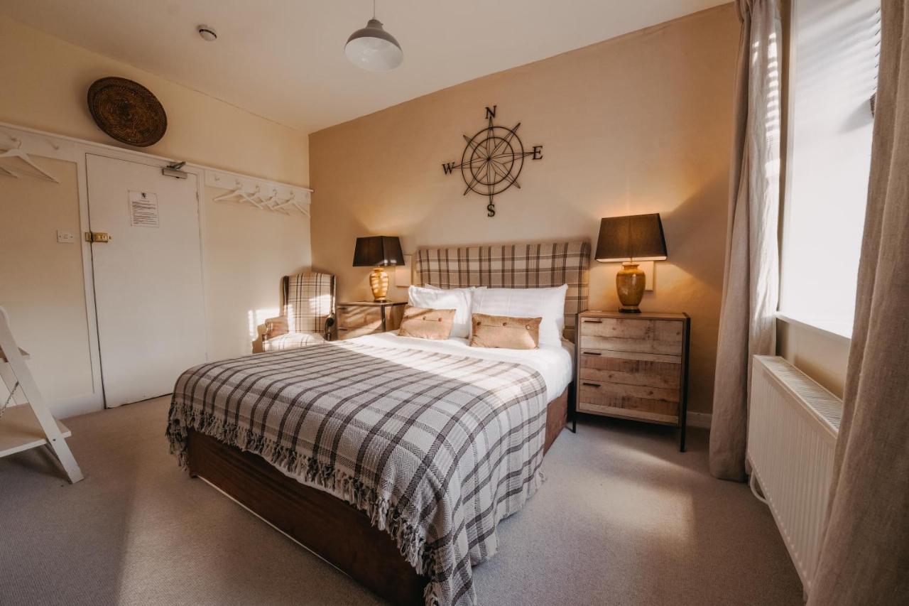 The Black Lion Hotel Little Walsingham Εξωτερικό φωτογραφία