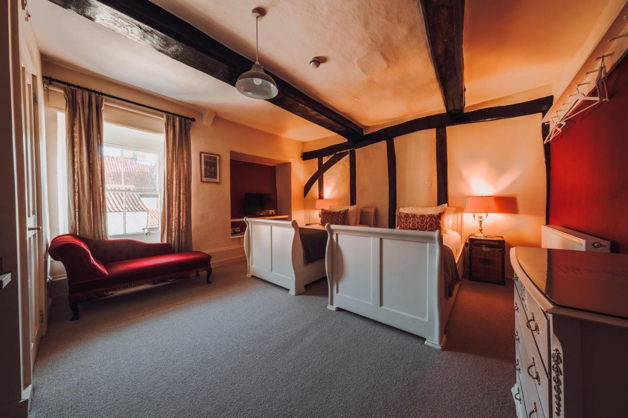 The Black Lion Hotel Little Walsingham Εξωτερικό φωτογραφία